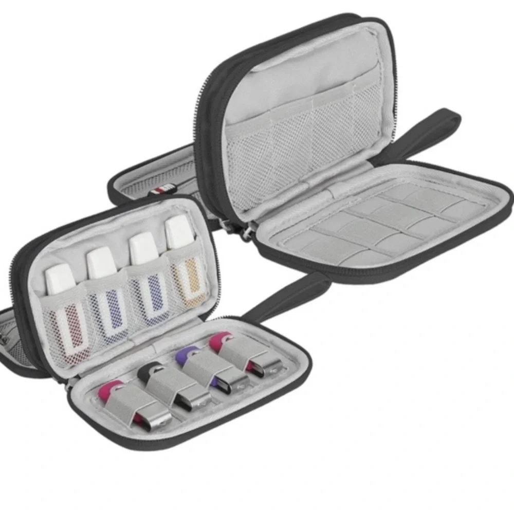 NWOT BUBM 2 USB Drive Case, Portable, Electronic Accessories Bag